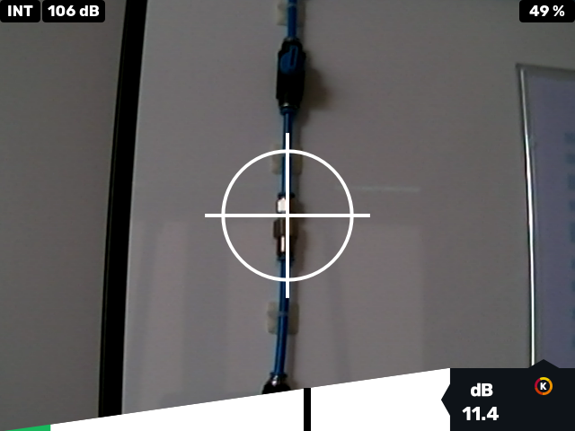 Leakshooter V2+ kamera ultradźwiękowa wskazanie dużego wycieku.